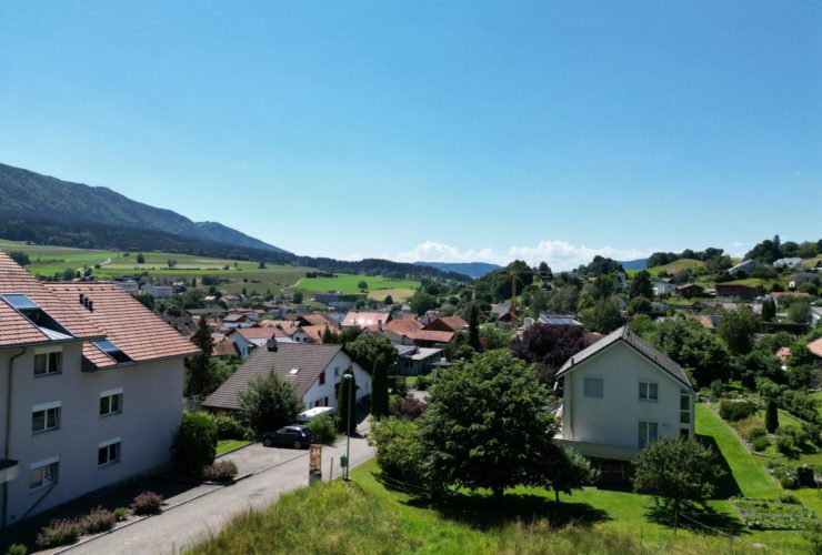 Loué - Appartement neuf de 3 pièces avec balcon orienté plein sud