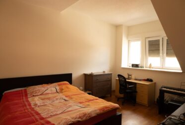 Appartement mansardé de 3,5 pièces à Couvet