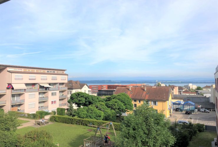 Appartement de 4 pièces au 3ème étage à louer à Peseux