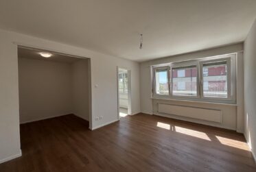 Studio rénové au 2ème étage à louer à Peseux