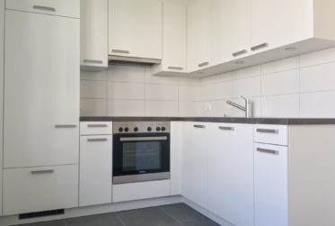 Appartement de 4 pièces au 3ème étage à louer à Peseux