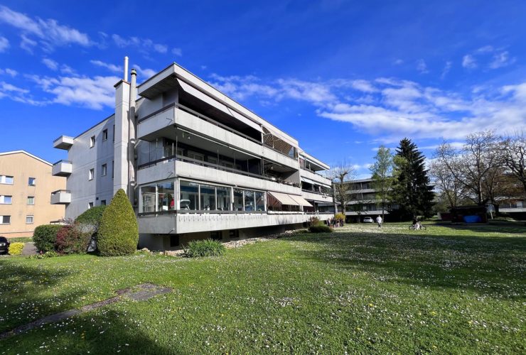 Spacieux appartement de 5.5 pièces au dernier étage avec joli dégagement