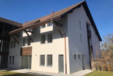 Appartement de 2.5 pièces avec balcon couvert sans vis-à-vis - Collège 6a