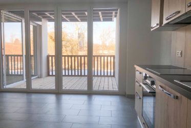 Appartement de 2.5 pièces avec balcon couvert sans vis-à-vis - Collège 6a