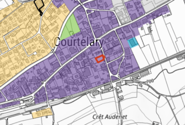 Terrain à bâtir au centre du village