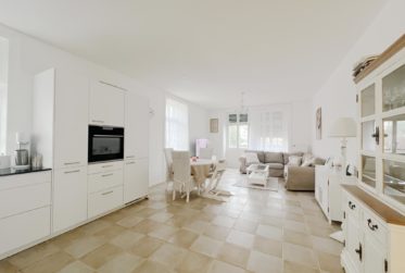 Charmant appartement 4.5 pièces rénové avec garage