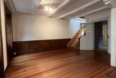 À LOUER – Appartement atypique de 3 pièces en duplex à Saint-Aubin