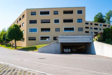 Places de parc intérieures à louer