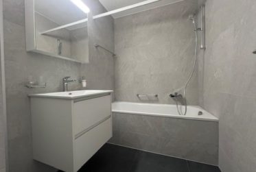 À louer à Büetigen : appartement de 4.5 pièces rénové, avec jardin