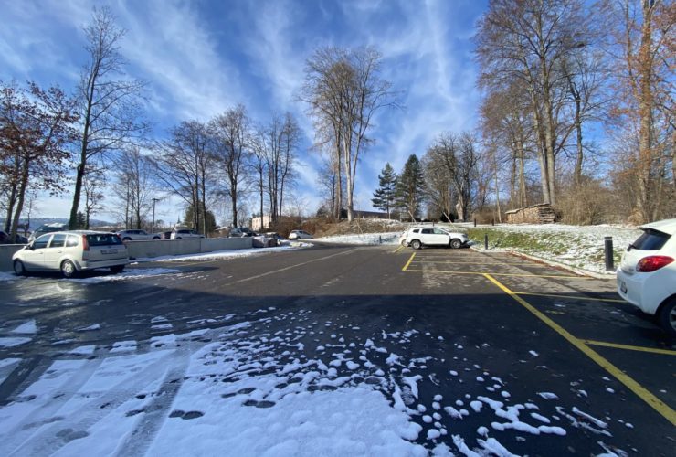 Places de parc extérieures à louer