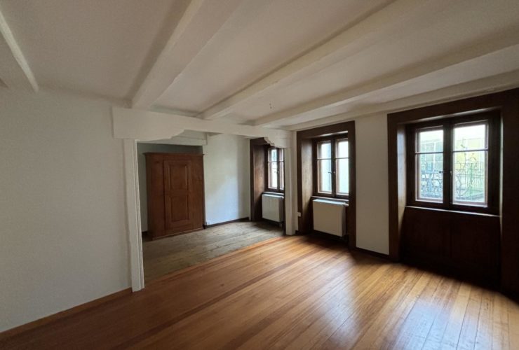 À LOUER – Appartement atypique de 2.5 pièces en duplex à Saint-Aubin