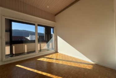 Grand appartement 4 pièces de 115 m² avec balcon – La Sagne